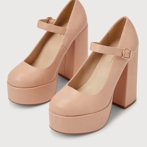 NWOT Lulu’s Frona Mary Jane Pumps, size 7.5